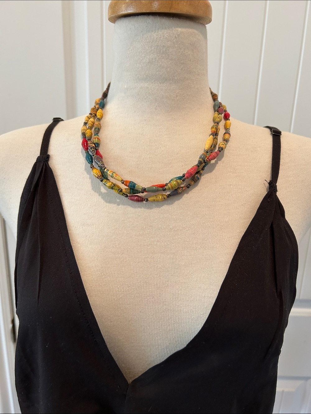 Multi layer Necklace - Picture 3 of 7